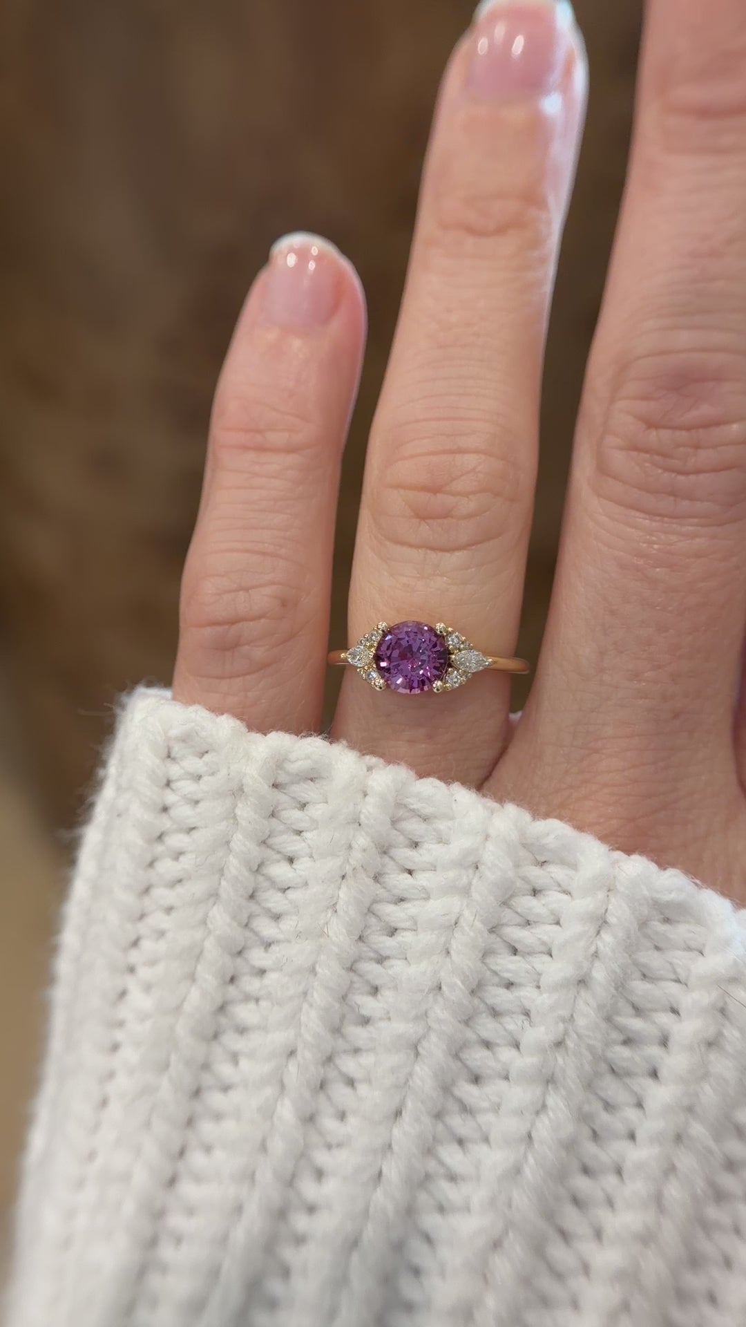 The Aya Ring | 1.64 CT Round Magenta Sapphire