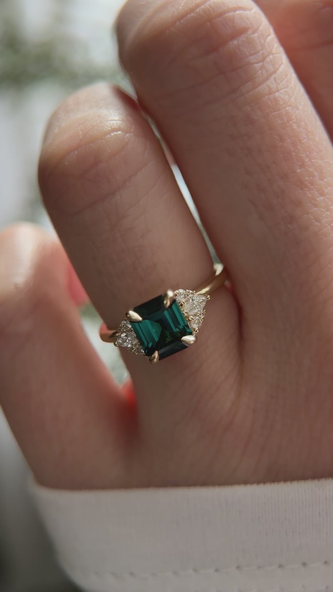 The Aya 1.56 CT Indicolite Ring