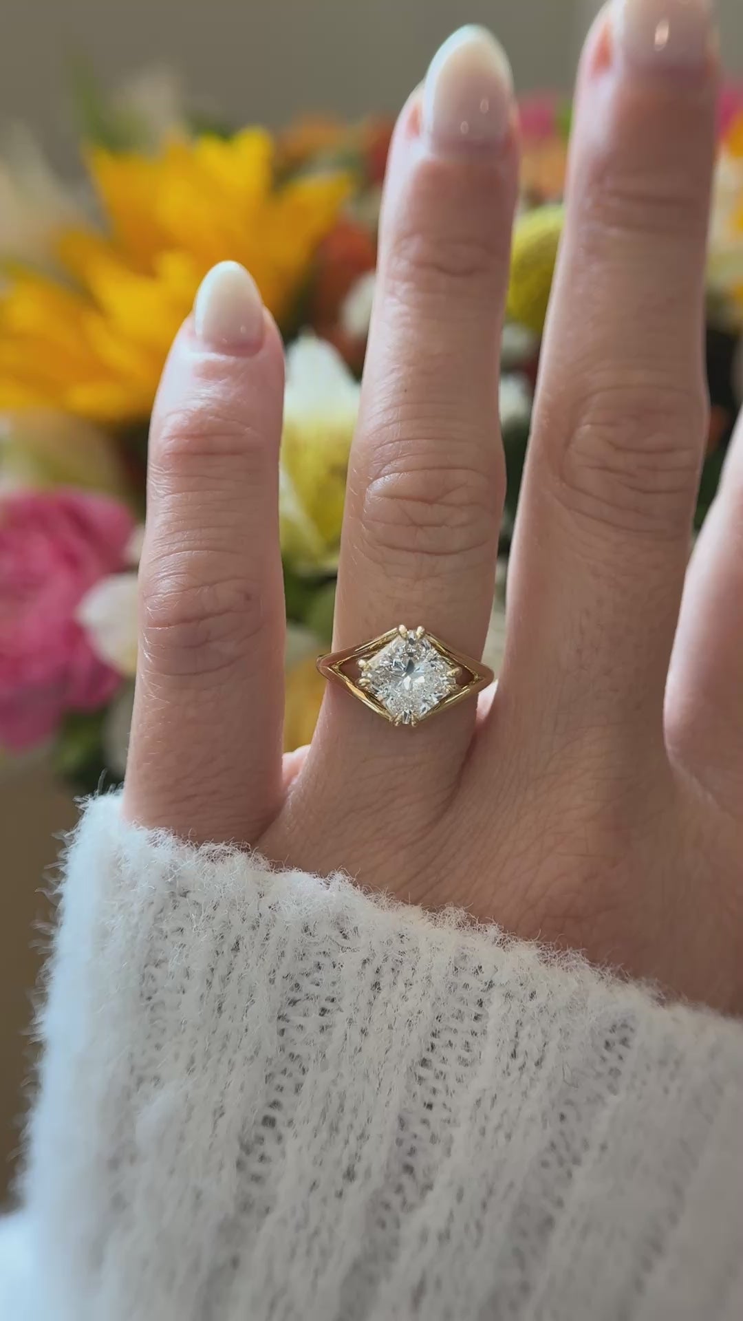 The Willow Ring | 2.93 CT Square Radiant Diamond