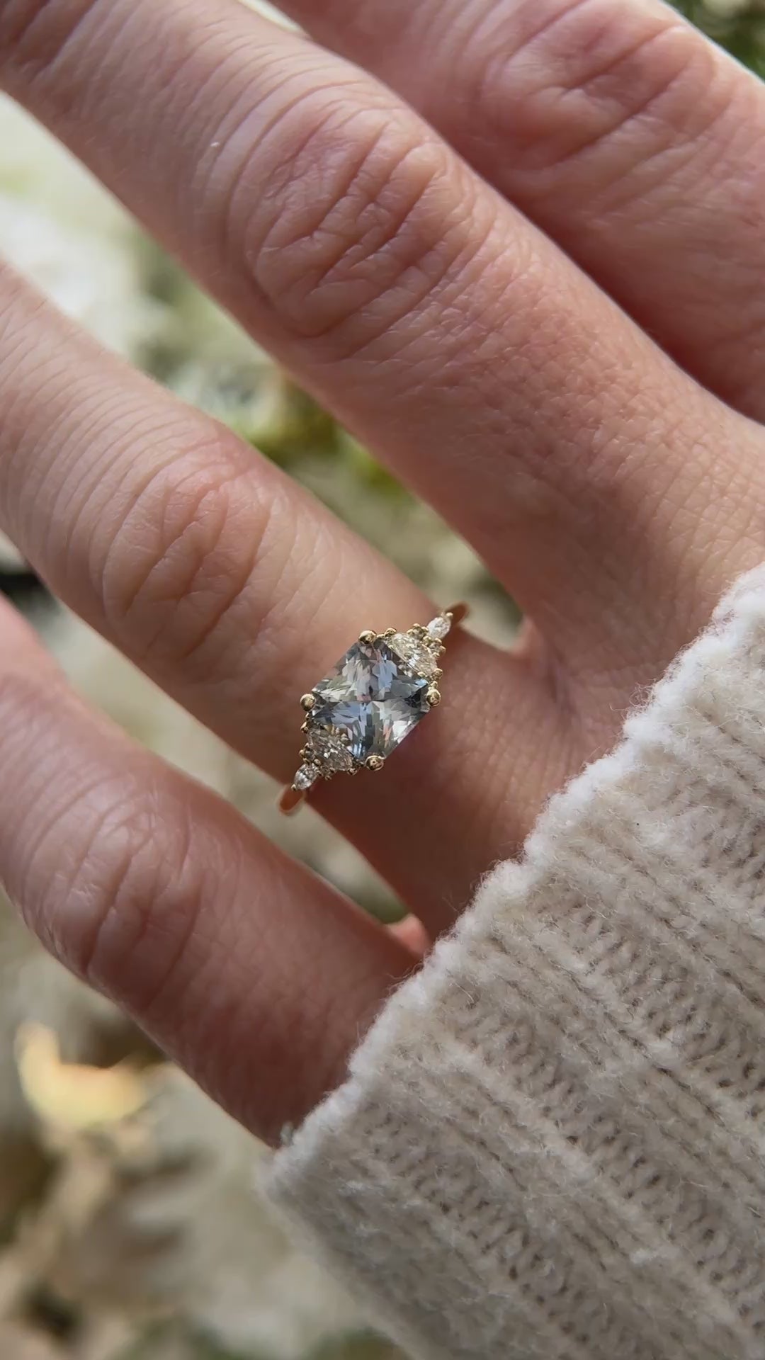 The Maeve Ring | 1.82 CT Square Radiant Bi-color Sapphire
