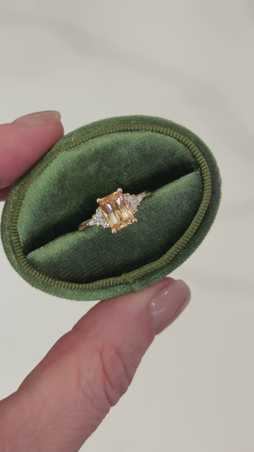 The Low Maeve Ring | 2.05 CT Radiant Apricot Sapphire