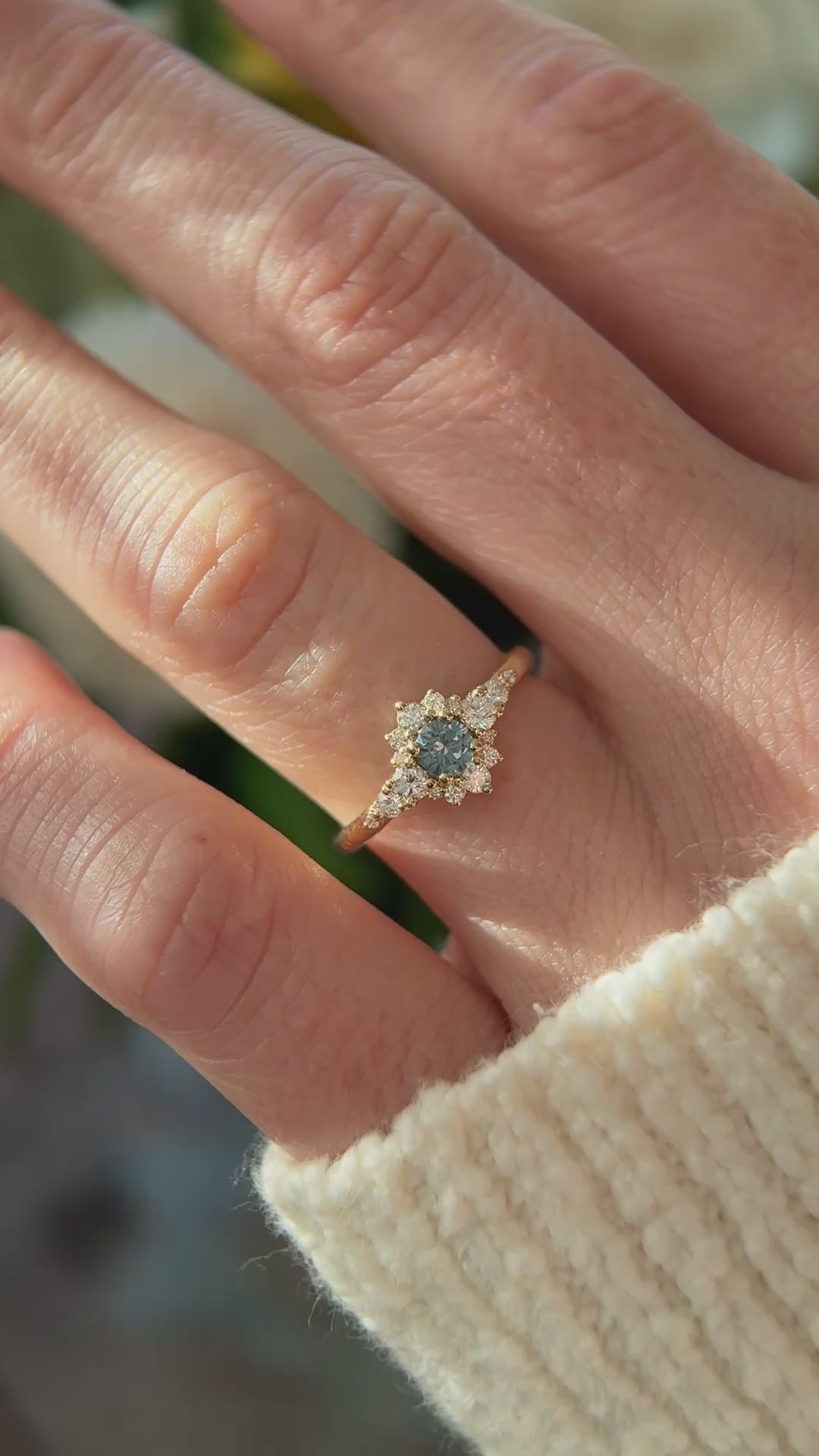 The Bloom Ring | Teal Sapphire