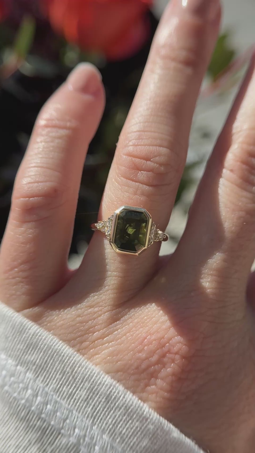 The Bezel Maeve Ring | 3.55 CT Emerald Cut Green Sapphire