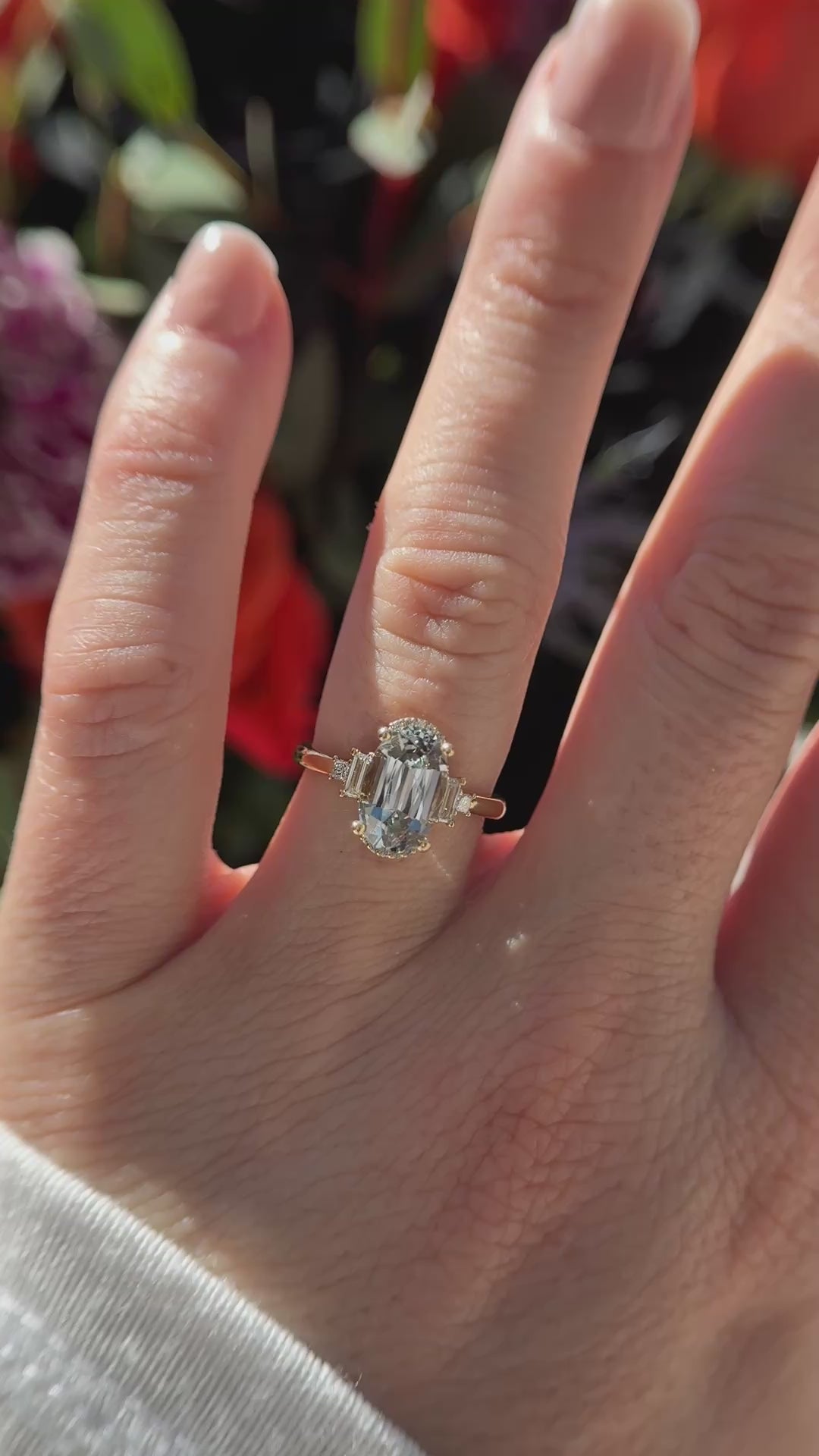 The Sura Ring | 3.38 CT Oval Green Sapphire
