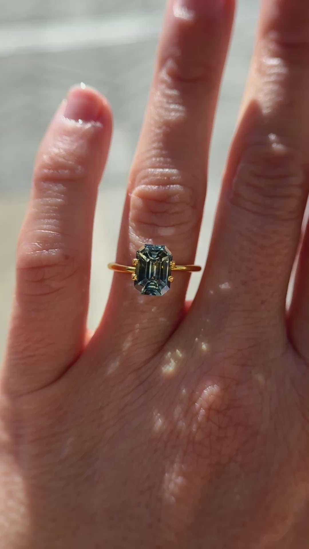 3.5 CT Emerald Cut Bicolor Sapphire