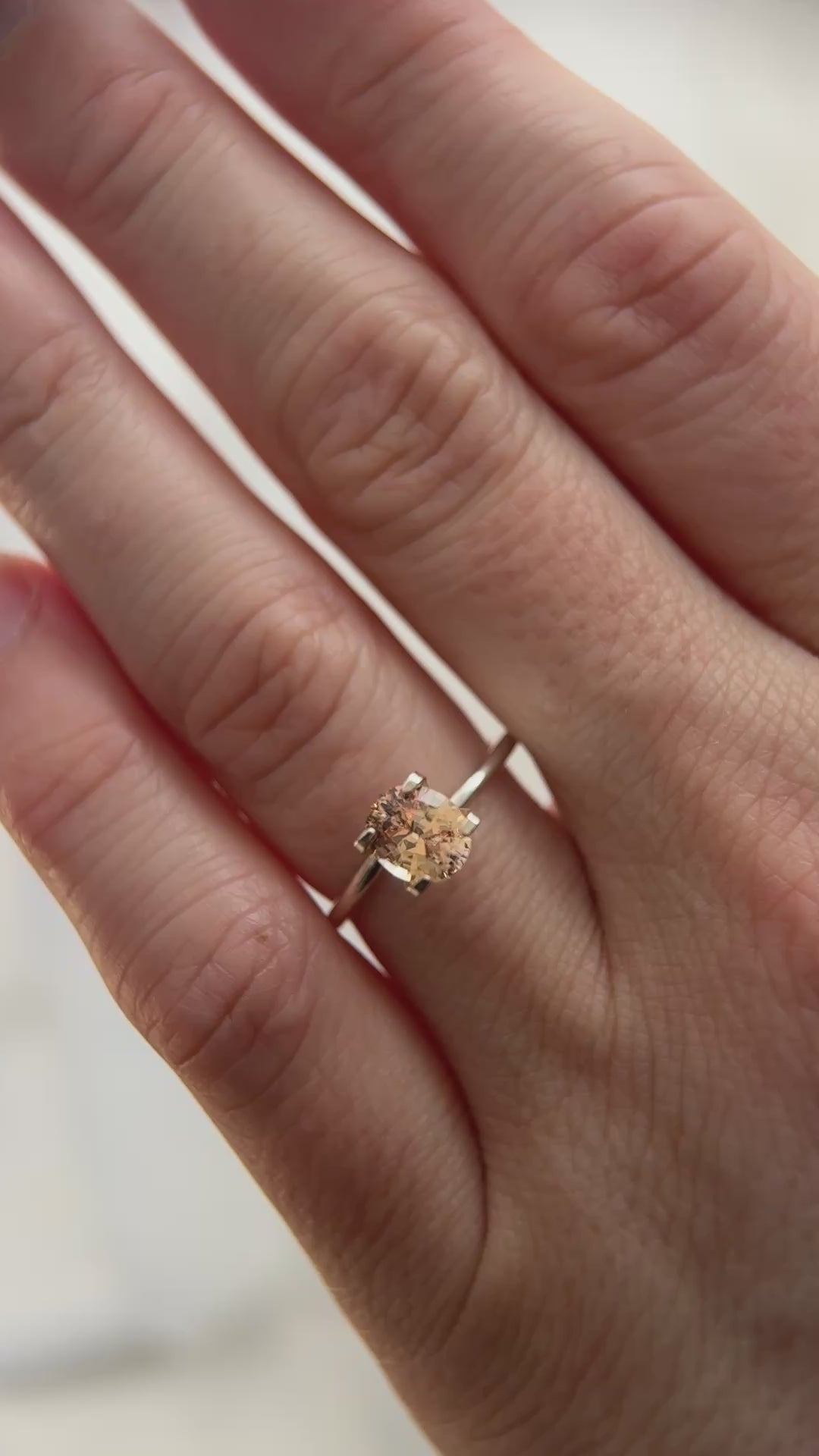1.4 CT Oval Cut Peach Sapphire