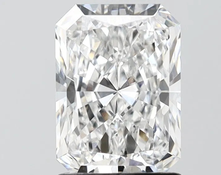 1.65ct Radiant Lab Grown Diamond (Colour E, Clarity VVS1, IGI Certified)