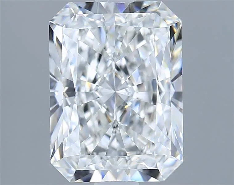 1.76ct Radiant Lab Grown Diamond (Colour E, Clarity VVS2, IGI Certified)