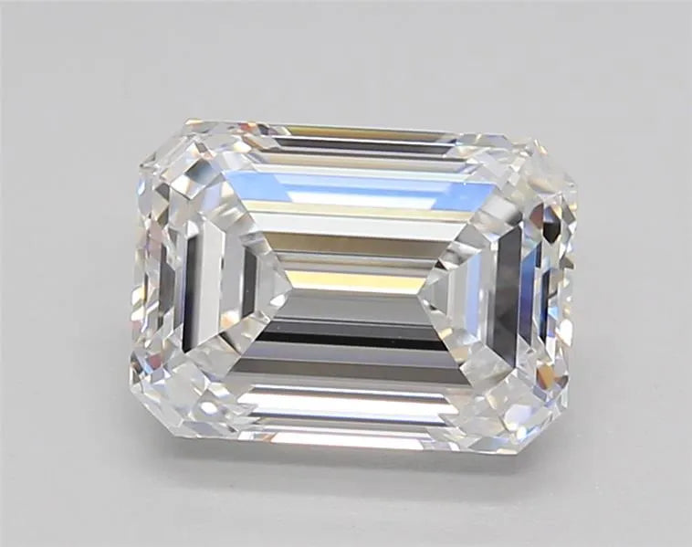 2.00ct Emerald Lab Grown Diamond (Colour D, Clarity VVS2, GIA Certified)