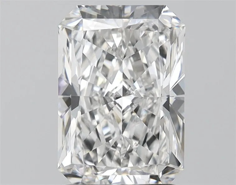 2.08ct Radiant Lab Grown Diamond (Colour E, Clarity VVS2, IGI Certified)