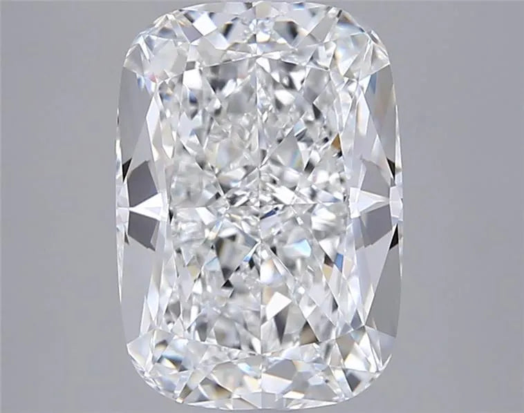 2.72ct Cushion modified Lab Grown Diamond (Colour E, Clarity VVS2, IGI Certified)