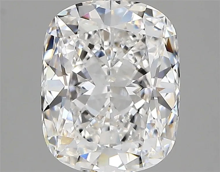 2.59ct Cushion modified Lab Grown Diamond (Colour E, Clarity VVS2, IGI Certified)