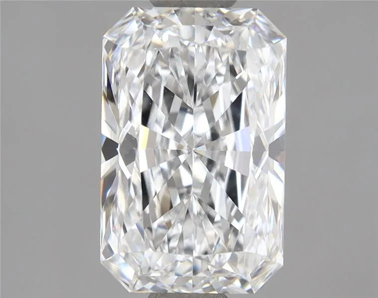 2.11ct Radiant Lab Grown Diamond (Colour D, Clarity VVS1, IGI Certified)