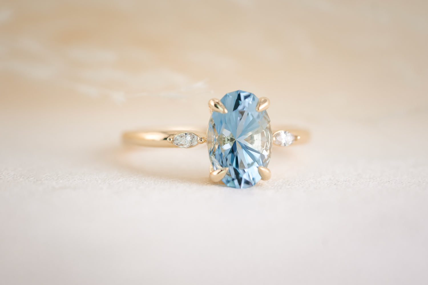 The Venus 2.07 CT Oval Aquamarine Wedding Set - Lavender Creek Gems 
