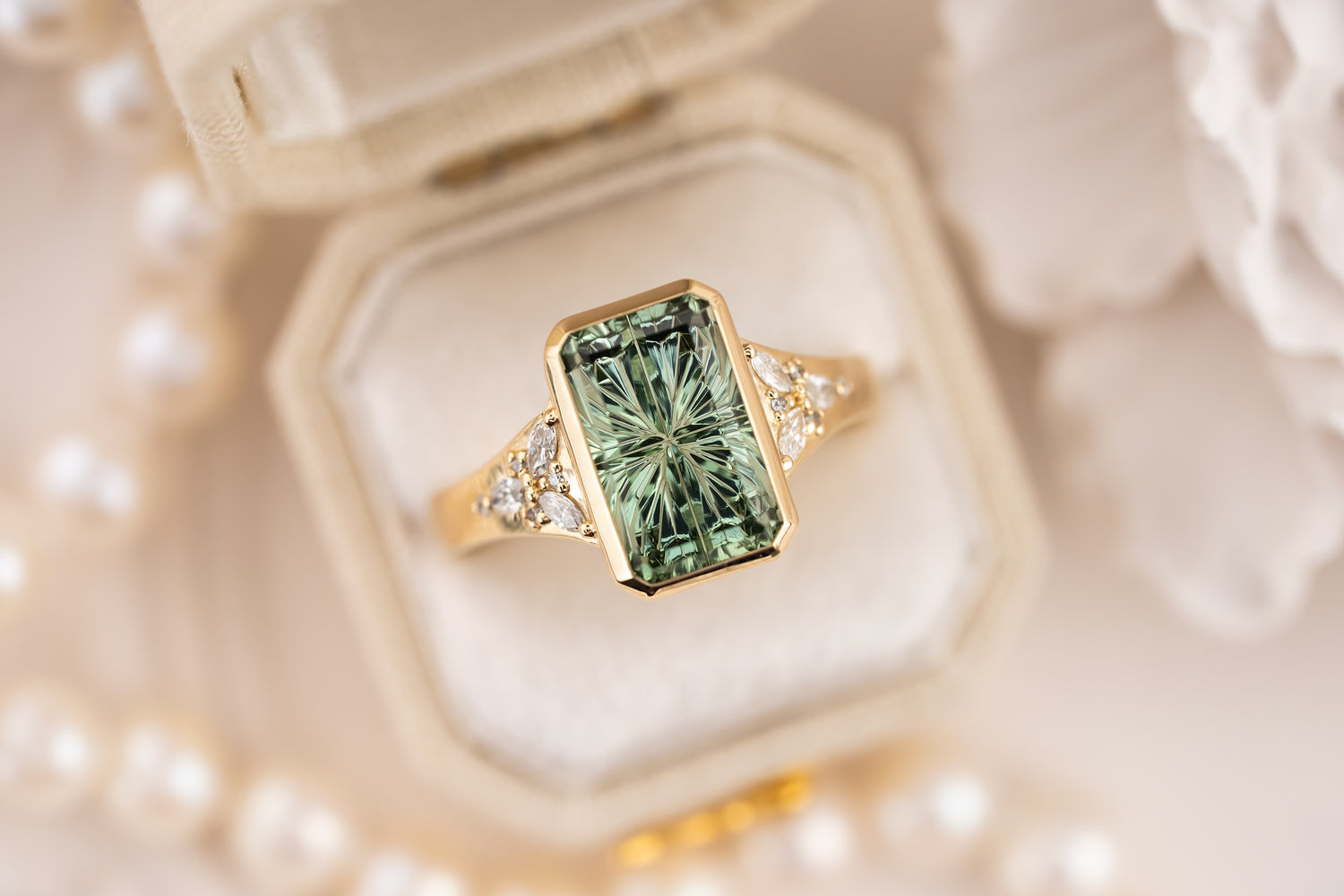The Daylight Ring | 4.17 CT Rectangular Starbrite™ Green Tourmaline - Lavender Creek Gems 