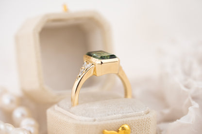 The Daylight Ring | 4.17 CT Rectangular Starbrite™ Green Tourmaline - Lavender Creek Gems 