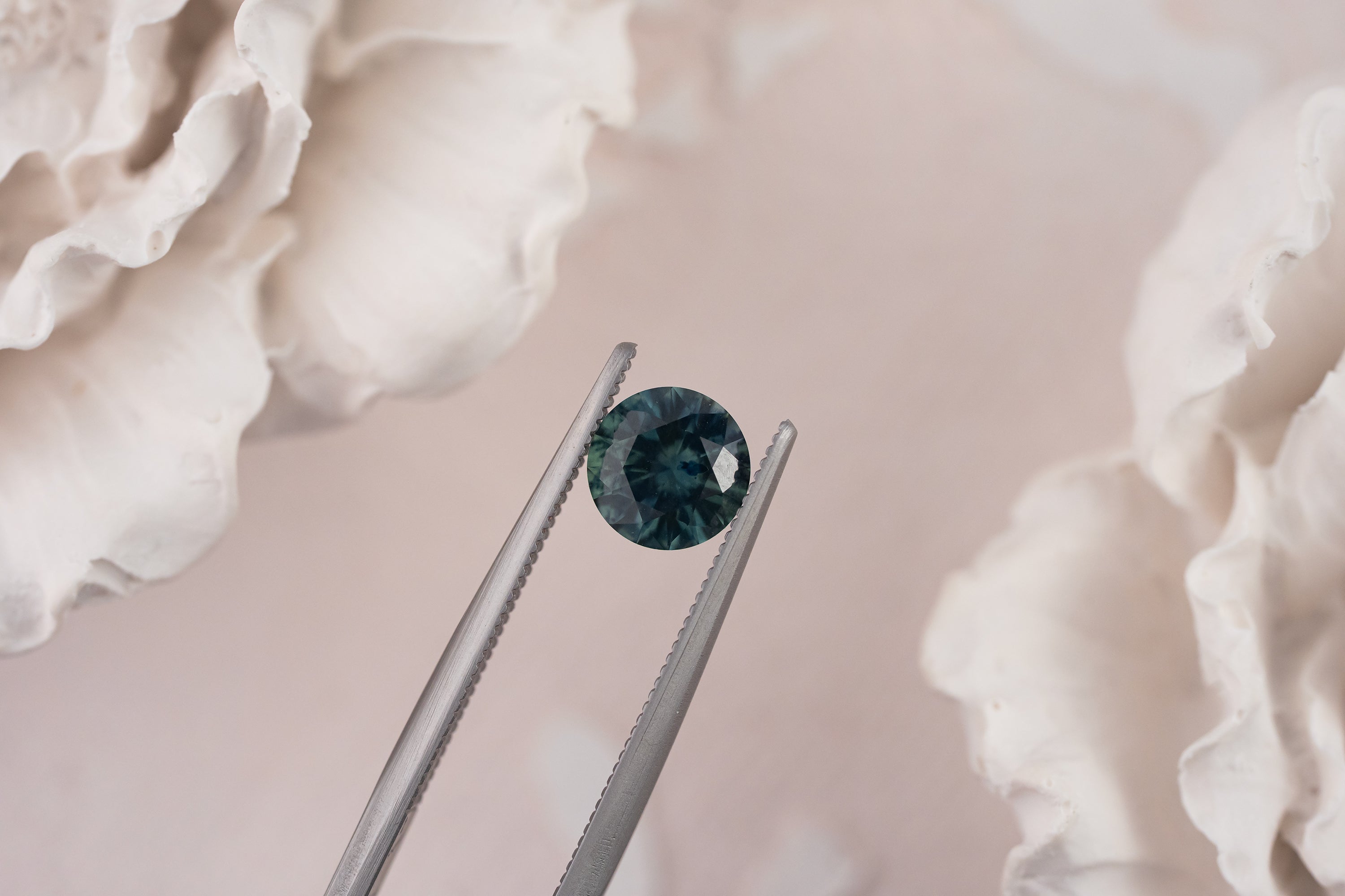 0.95 CT Round Blue Montana Sapphire