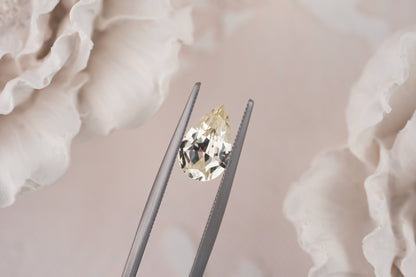 1.62 CT Pear Light Yellow Sapphire