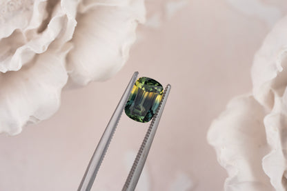 1.74 CT Elongated Cushion Parti/Bicolor Teal Sapphire - Lavender Creek Gems 