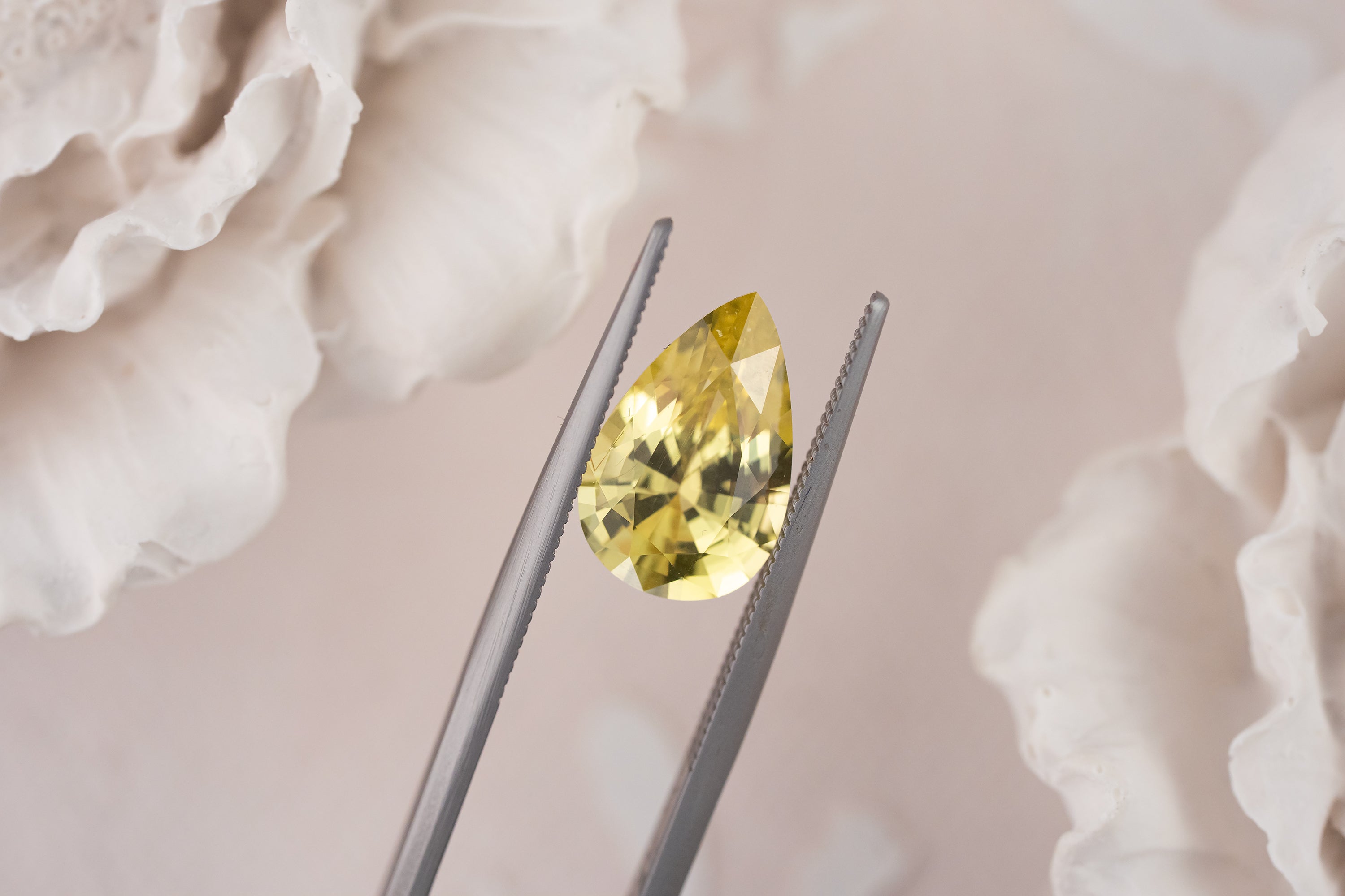 3.04 CT Pear Yellow Sapphire - Lavender Creek Gems 