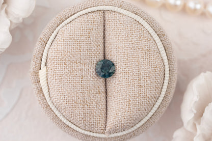 0.95 CT Round Blue Montana Sapphire