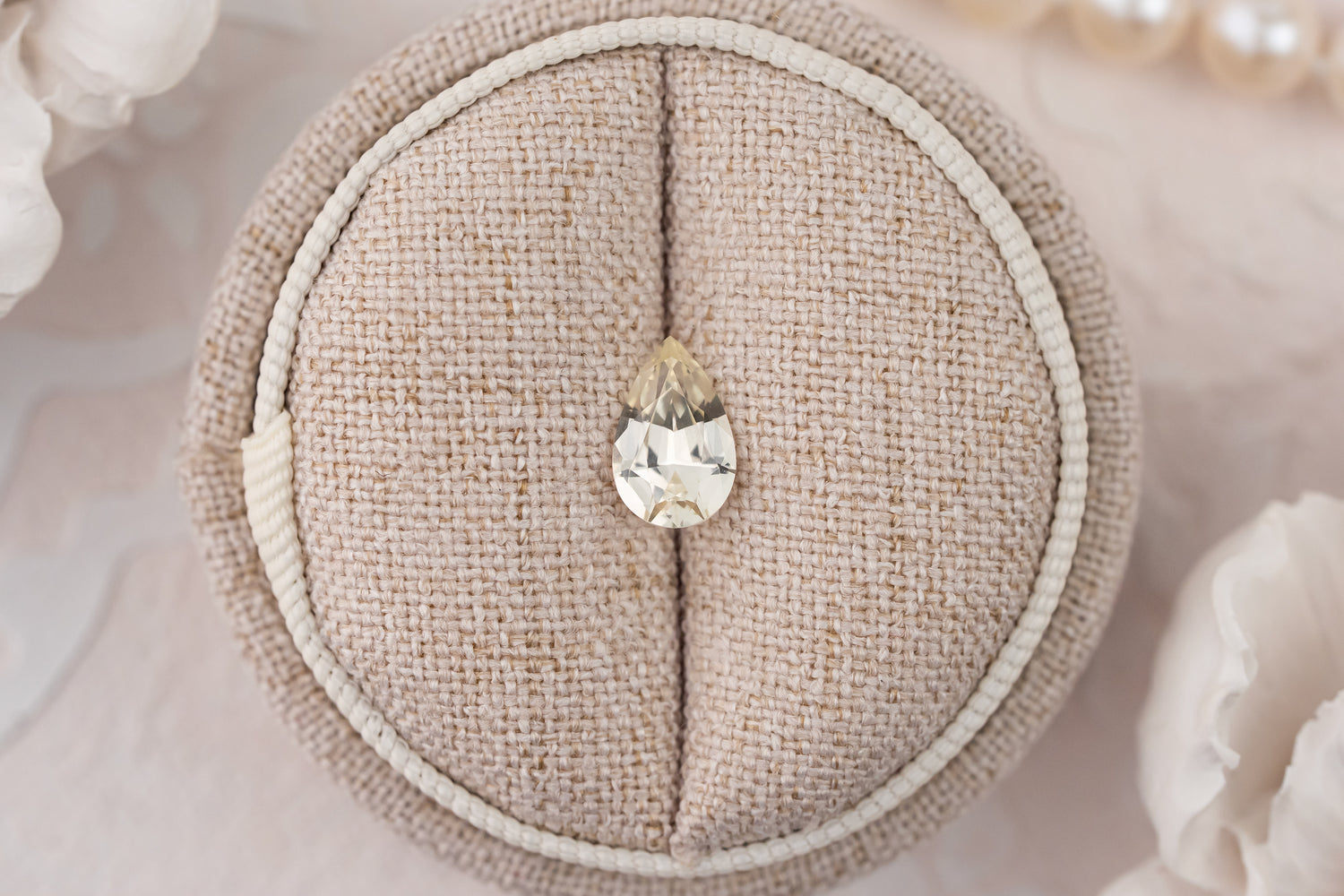 1.62 CT Pear Light Yellow Sapphire