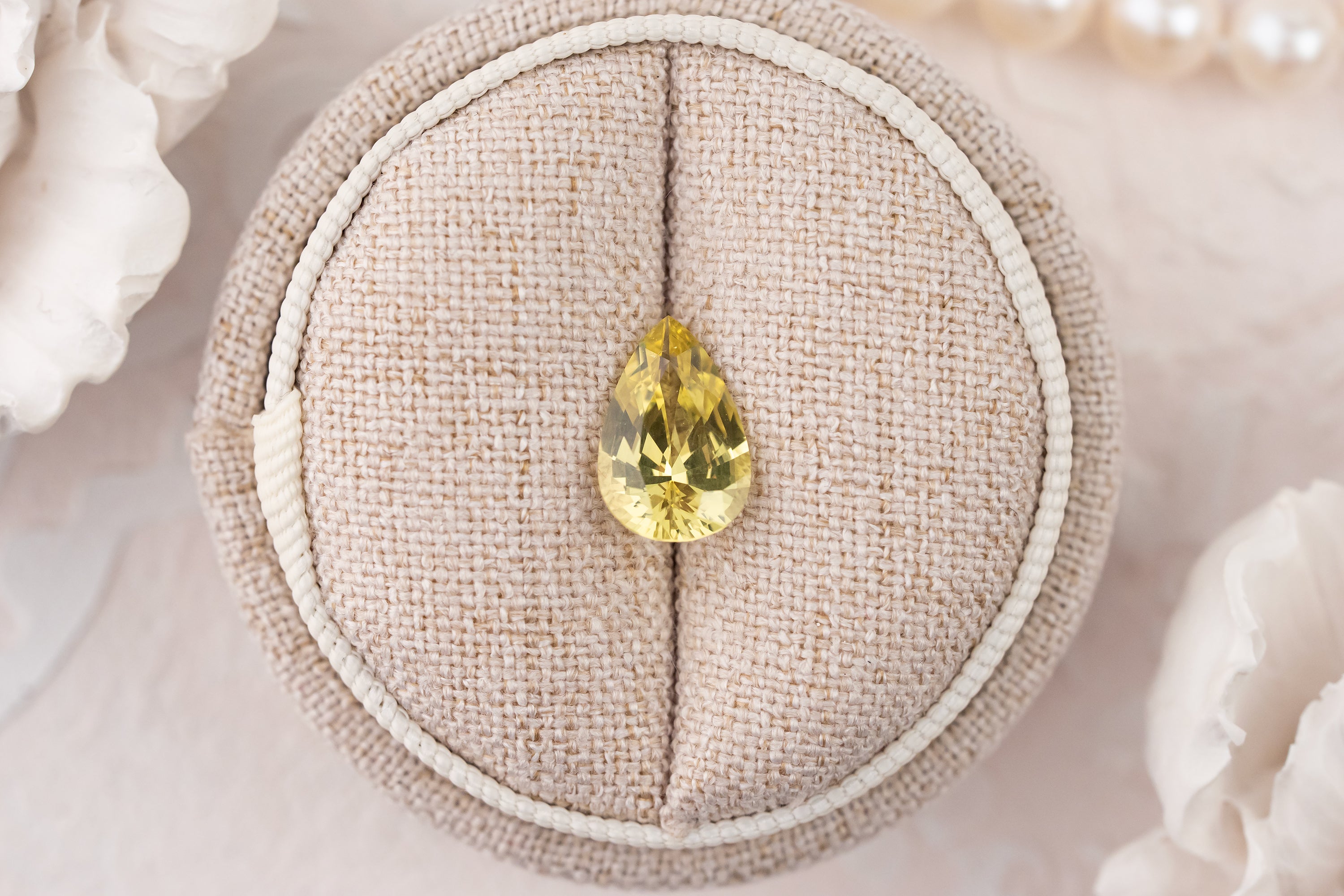 3.04 CT Pear Yellow Sapphire - Lavender Creek Gems 