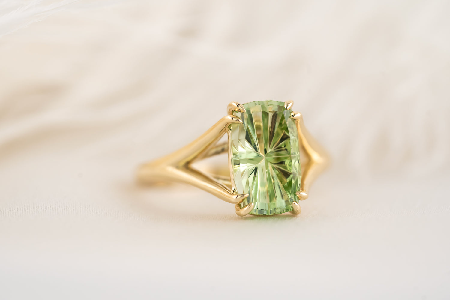 The Weaver Ring - 2.8 CT Apple Green Starbrite™ Tourmaline - Lavender Creek Gems 