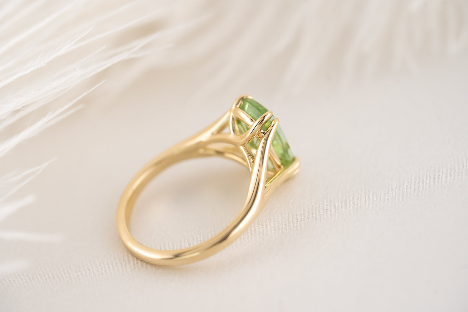 The Weaver Ring - 2.8 CT Apple Green Starbrite™ Tourmaline - Lavender Creek Gems 