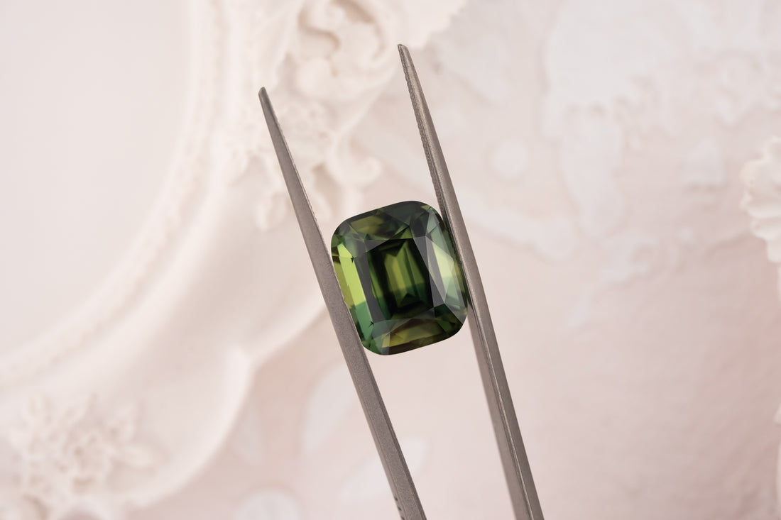 9.19 CT Elongated Cushion Bicolor Teall/Deep Green Sapphire - Lavender Creek Gems 