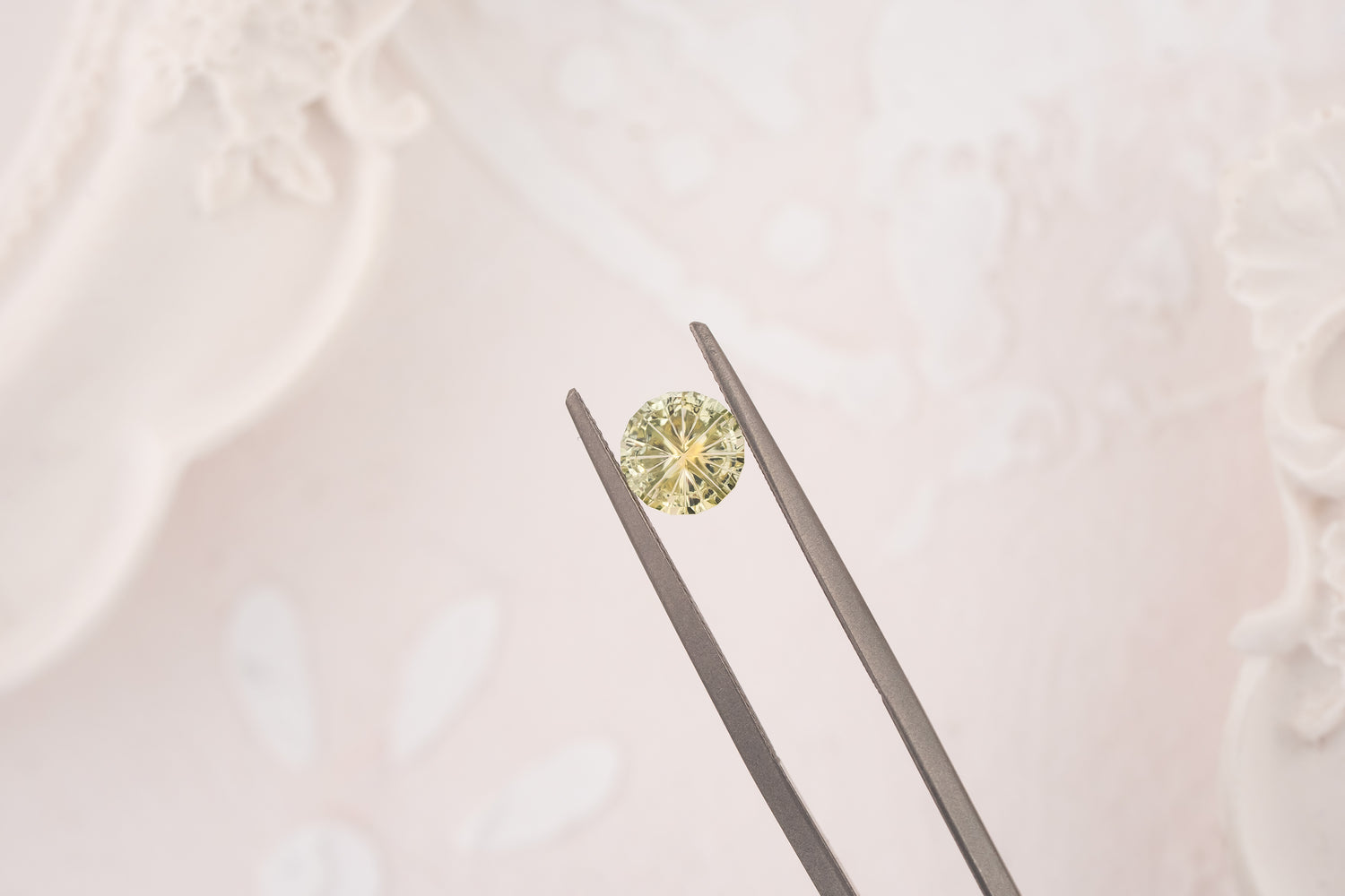 1.02 CT Round Starbrite™ Cut Light Green Bicolor Montana Sapphire - Lavender Creek Gems 