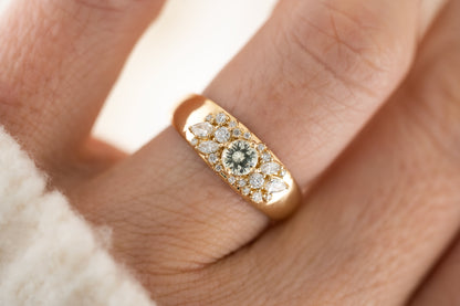 The Bejeweled Ring | Pale Mint Green Sapphire