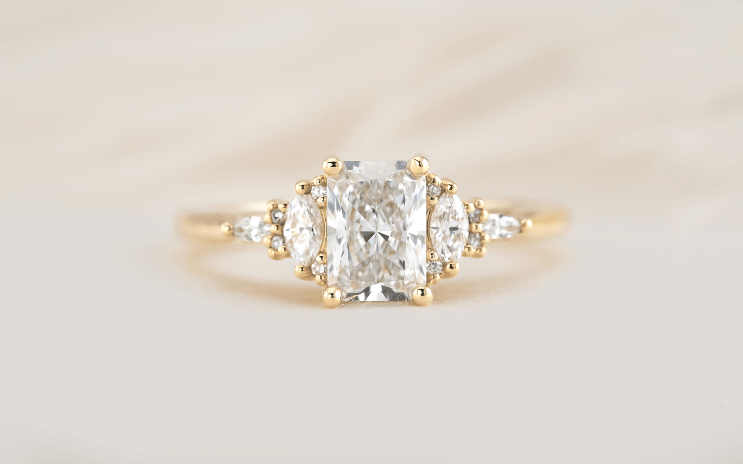 The Maeve Ring | Radiant Diamond