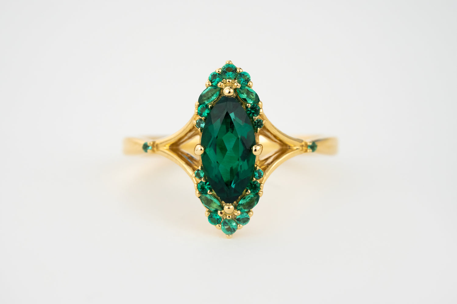 The Everlight Ring | Lab Grown Emerald | Made to Order - Lavender Creek Gems 