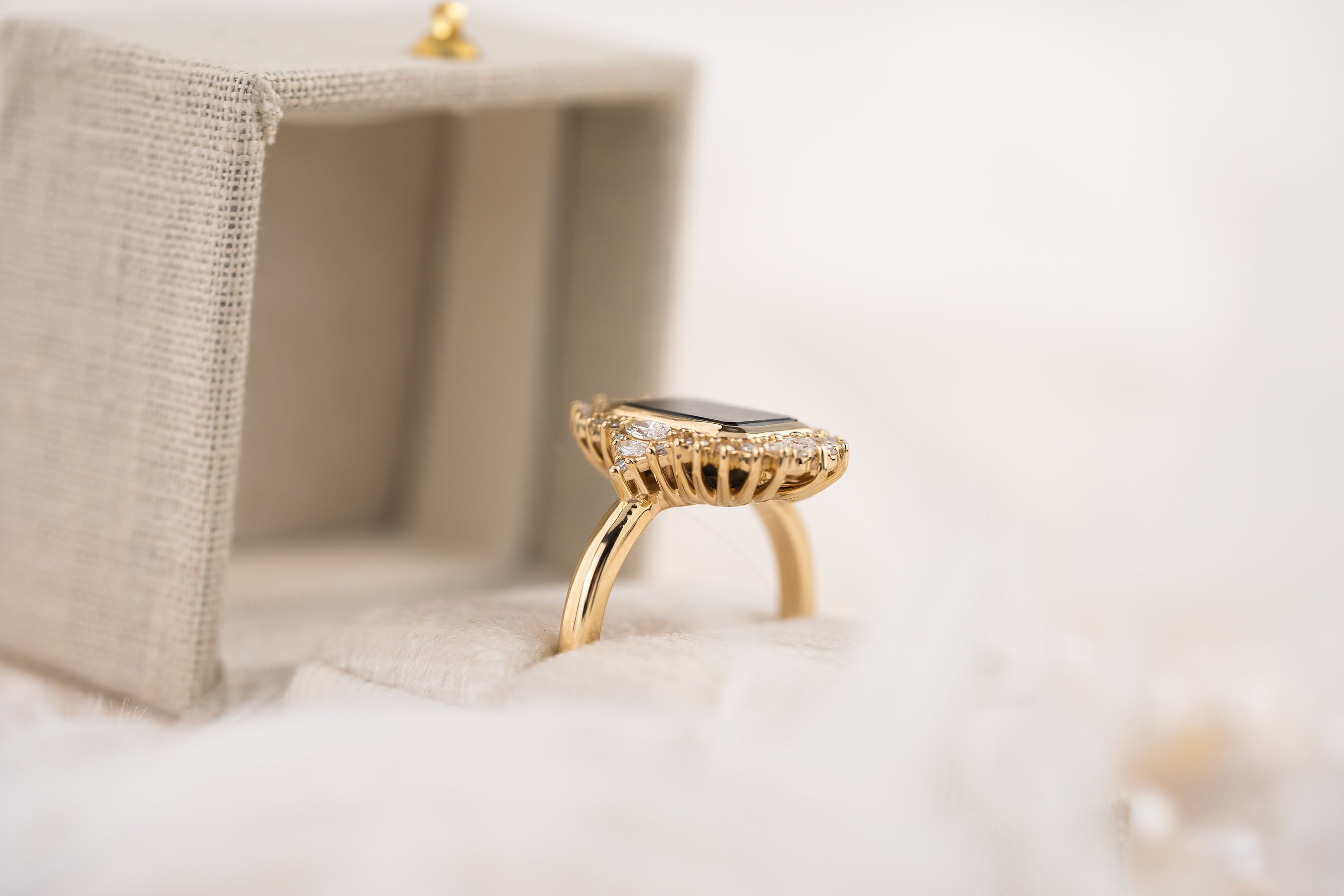 The Ethereal Ring | 2.69 CT Rectangular Starbrite™ Dark Green Bicolor Australian Sapphire - Lavender Creek Gems 