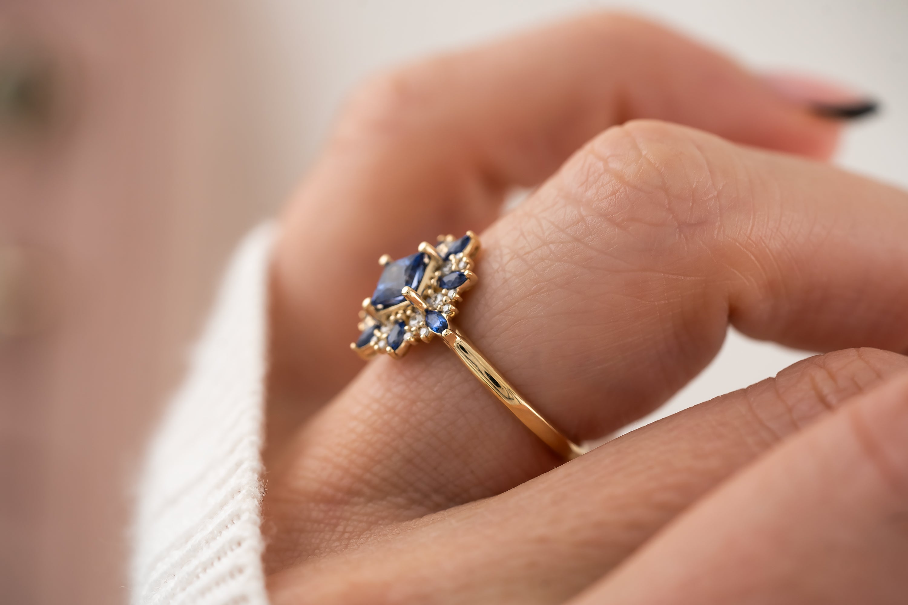 The Nieve Ring | Royal Blue Sapphire - Lavender Creek Gems 