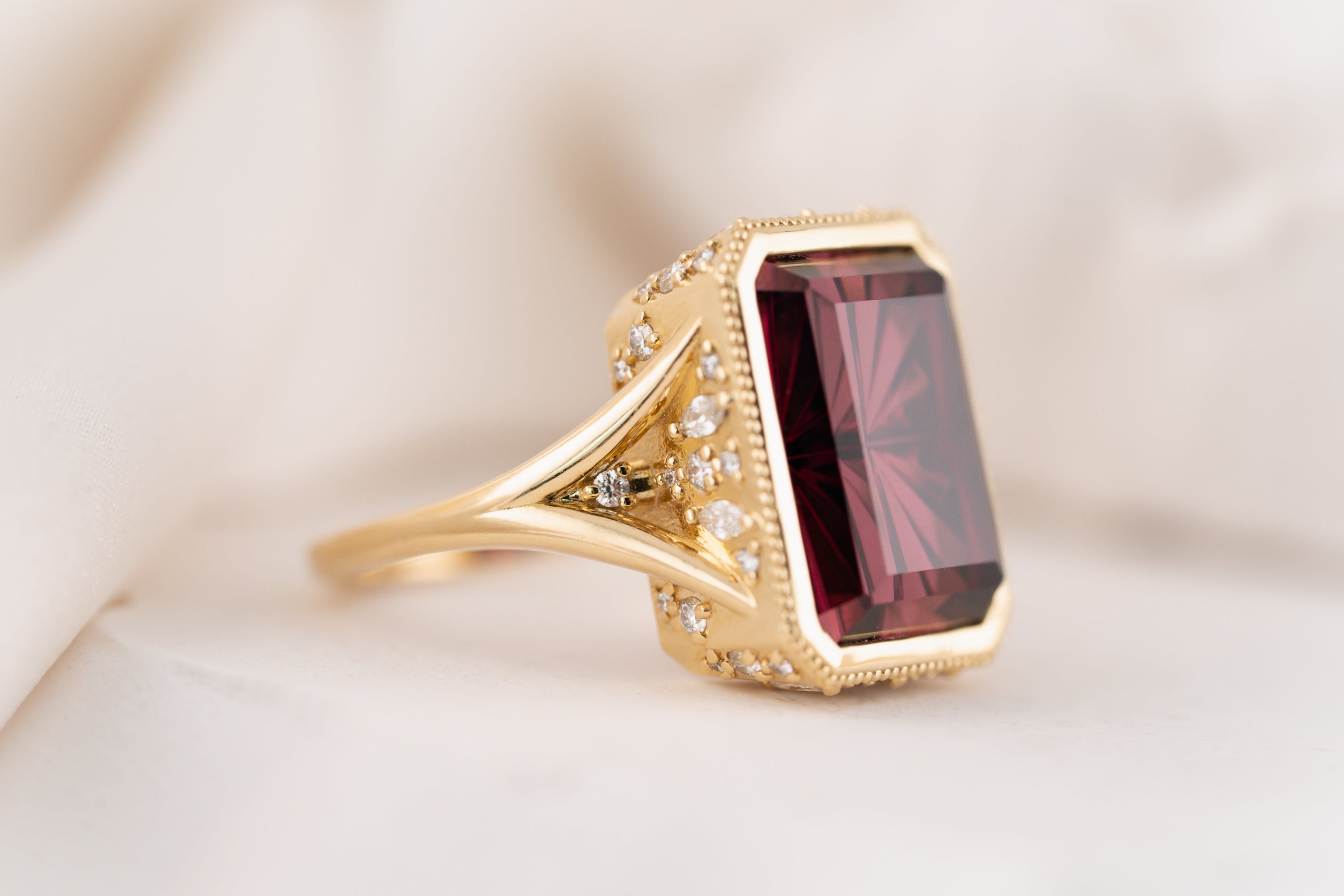 The Yahrin Ring | 14.6 CT Rectangular Starbrite™ Cut Rhodolite Garnet