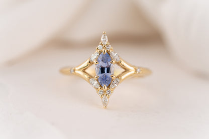 The Croía Ring | 0.66 CT Marquise Blue/Purple Sapphire