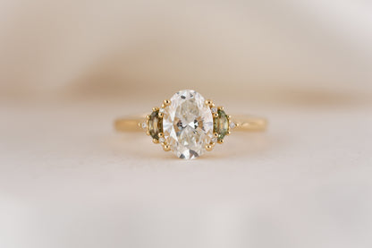 The Low Maren Ring | 1.5 CT Oval Diamond + Green Sapphire - Lavender Creek Gems 