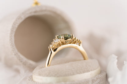 The Maeve Ring | 0.88 CT Round Teal Green Montana Sapphire