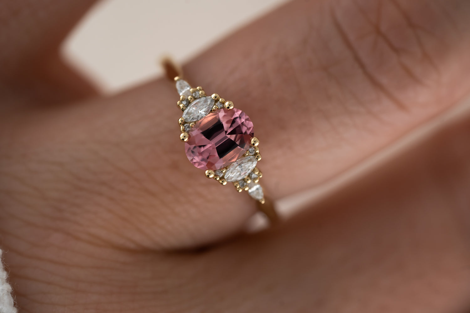 The Maeve Ring | 0.95 CT Oval Pink Spinel