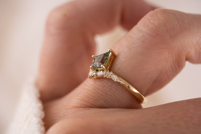 The Oracle Ring | 0.8 CT Kite Teal Sapphire - Lavender Creek Gems 