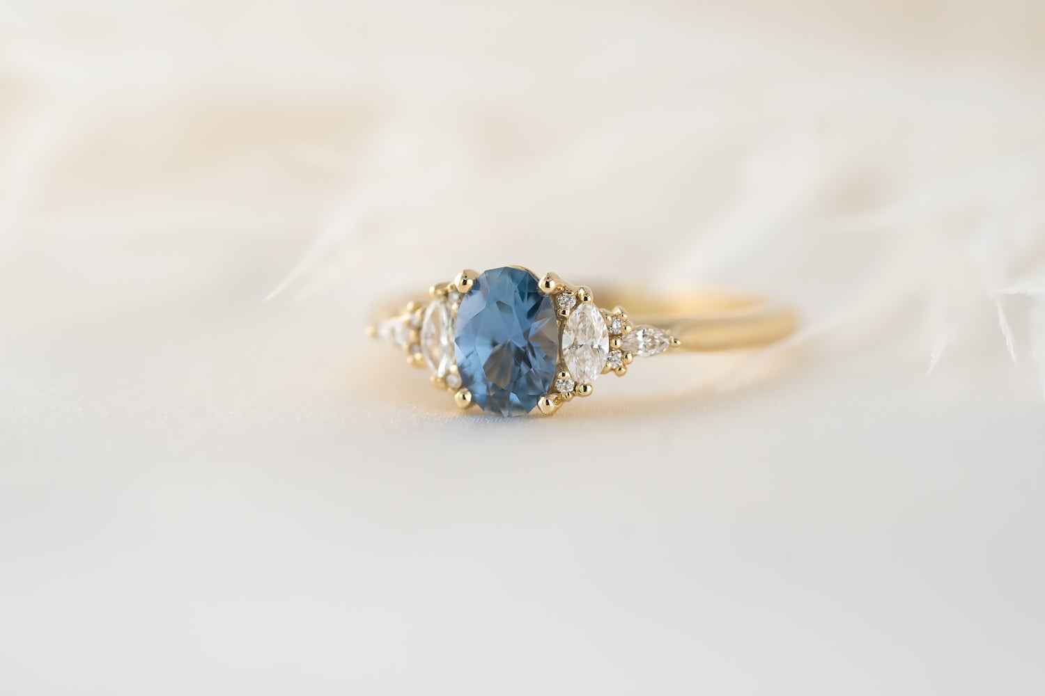 The Maeve Ring | 0.8 CT Oval Blue Sapphire