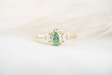 The Maeve Ring | 1 CT Pear Green Lab Diamond - Lavender Creek Gems 