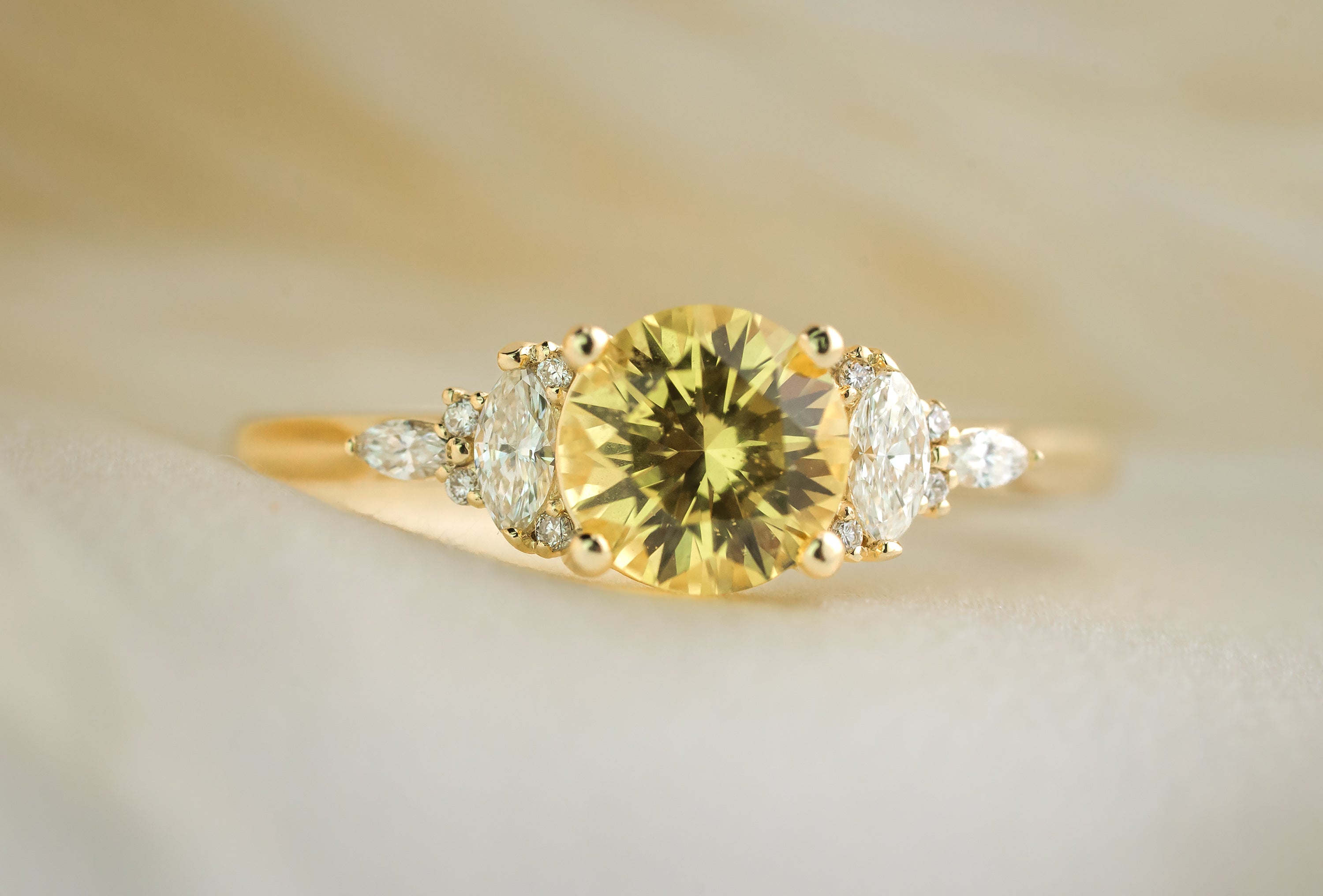 The Maeve 1.2 CT Round Yellow Sapphire Ring - Lavender Creek Gems 