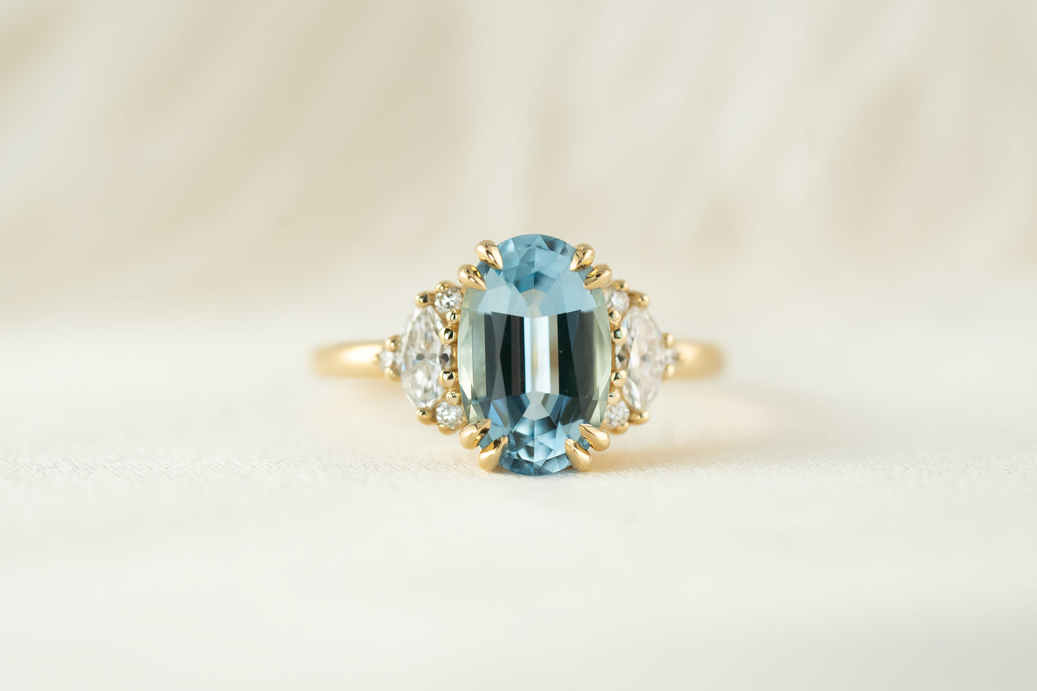 The Maren Ring | 2.14 CT Oval Aquamarine