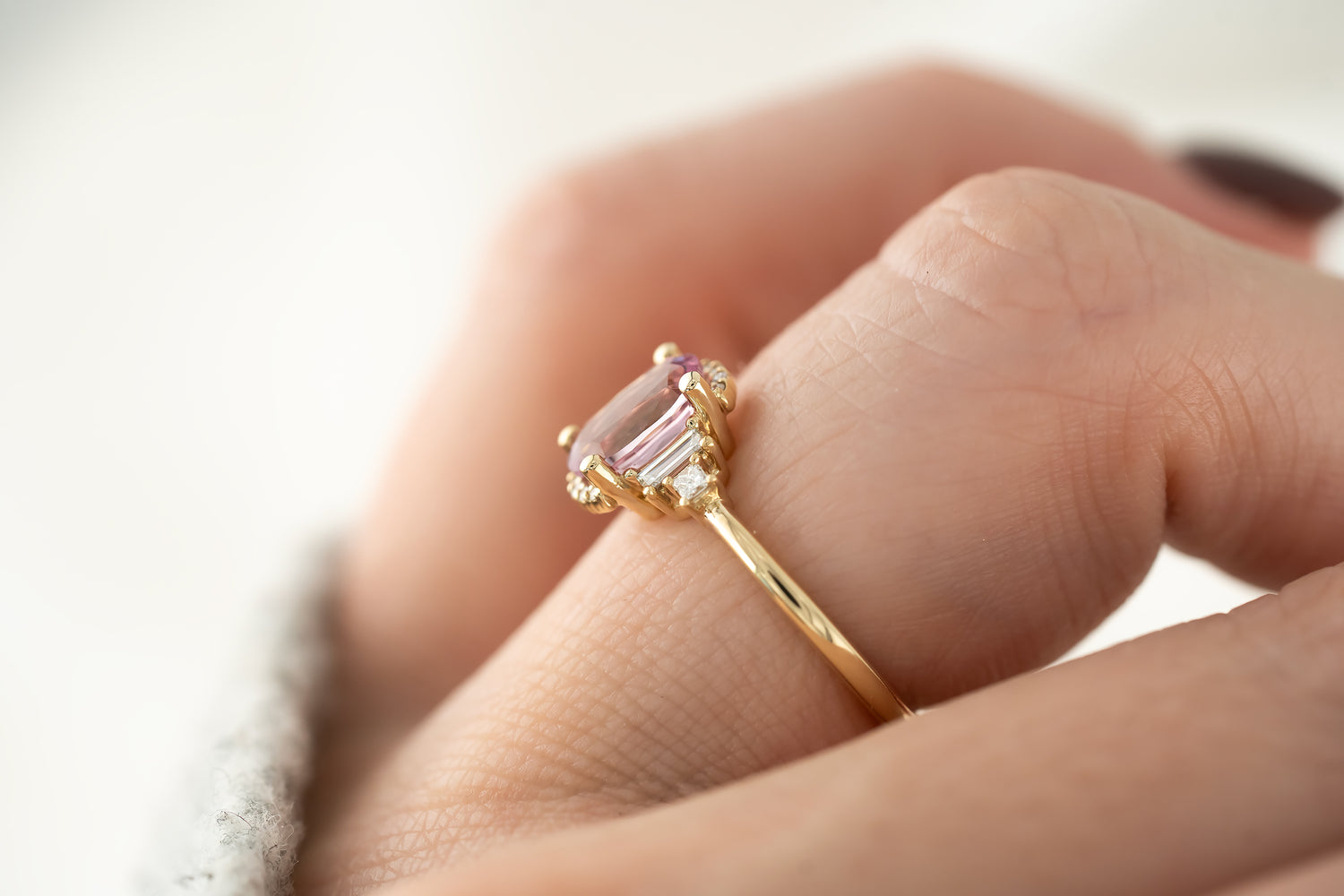 The Sura Ring | 1.34 CT Oval Pink Spinel