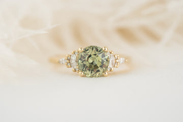 The Maeve Ring | 2.5 CT Round Green Sapphire - Lavender Creek Gems 