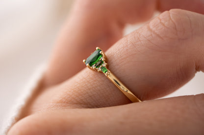 The Mini Maeve Ring | Tsavorite Garnet