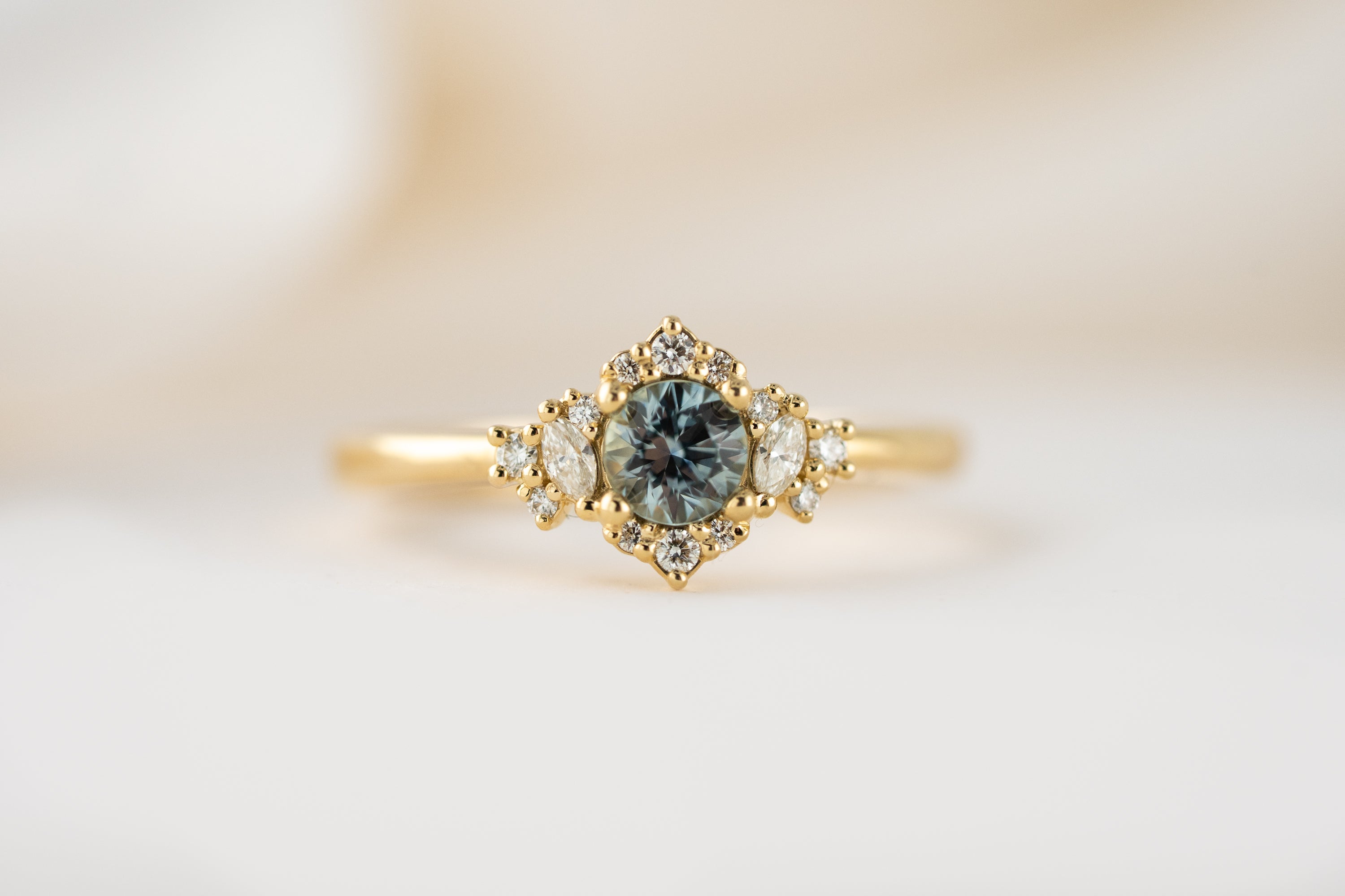 The Naevia Ring | 0.48 CT Round Montana Sapphire